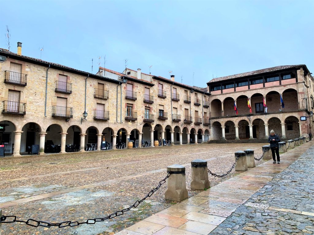 Plaza Mayor, casa de los Deanes