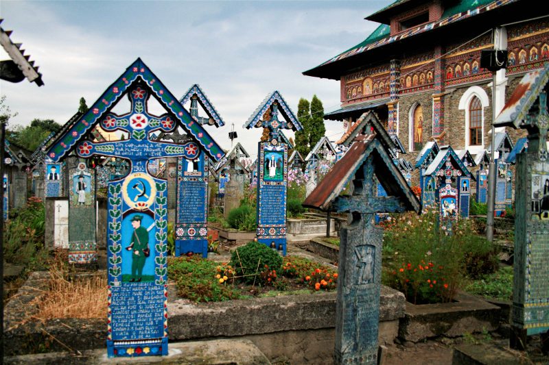 Cementerio alegre de Sapanta