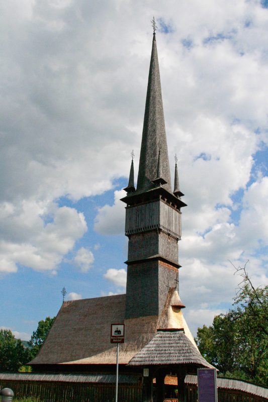 Iglesia de Surdesti