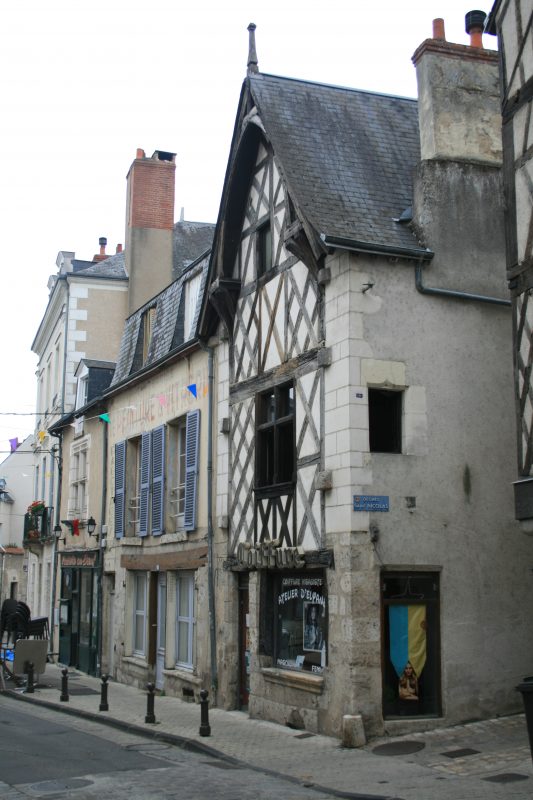 Rue Saint Lubin