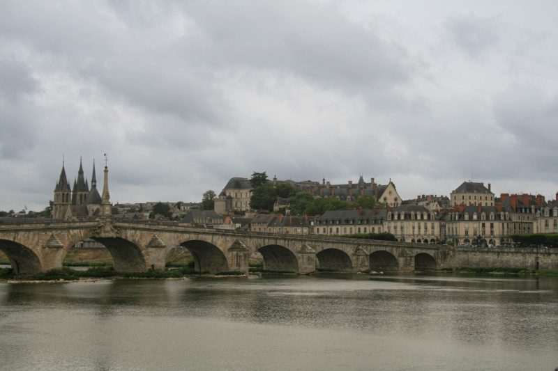 Puente Viejo en Blois