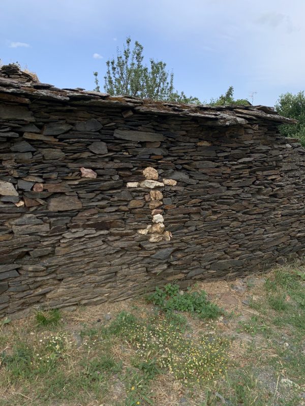 Cruces blancas en los pueblos negros 