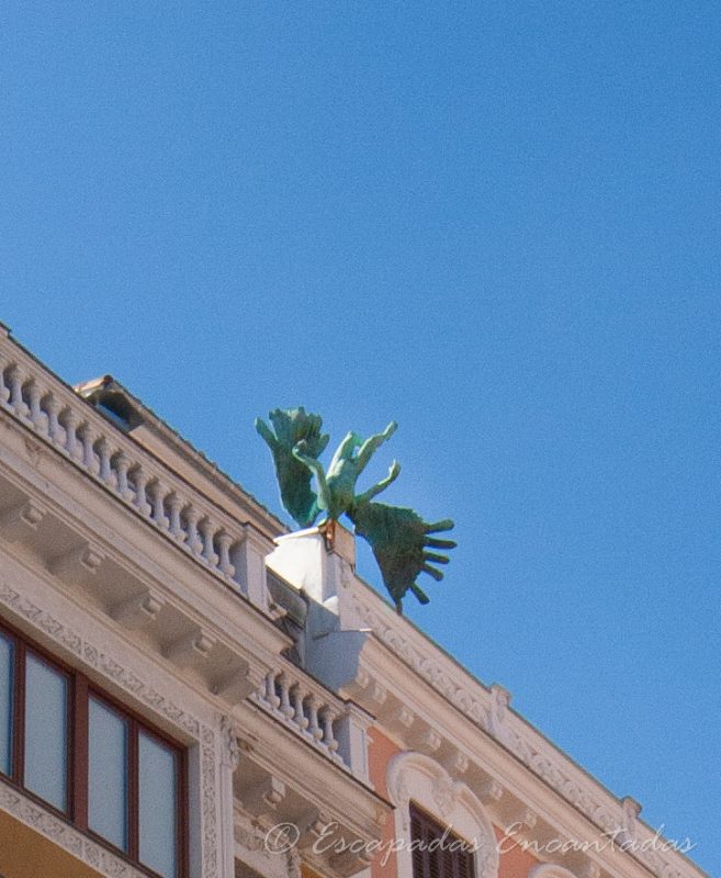 Escultura "Accidente aéreo"