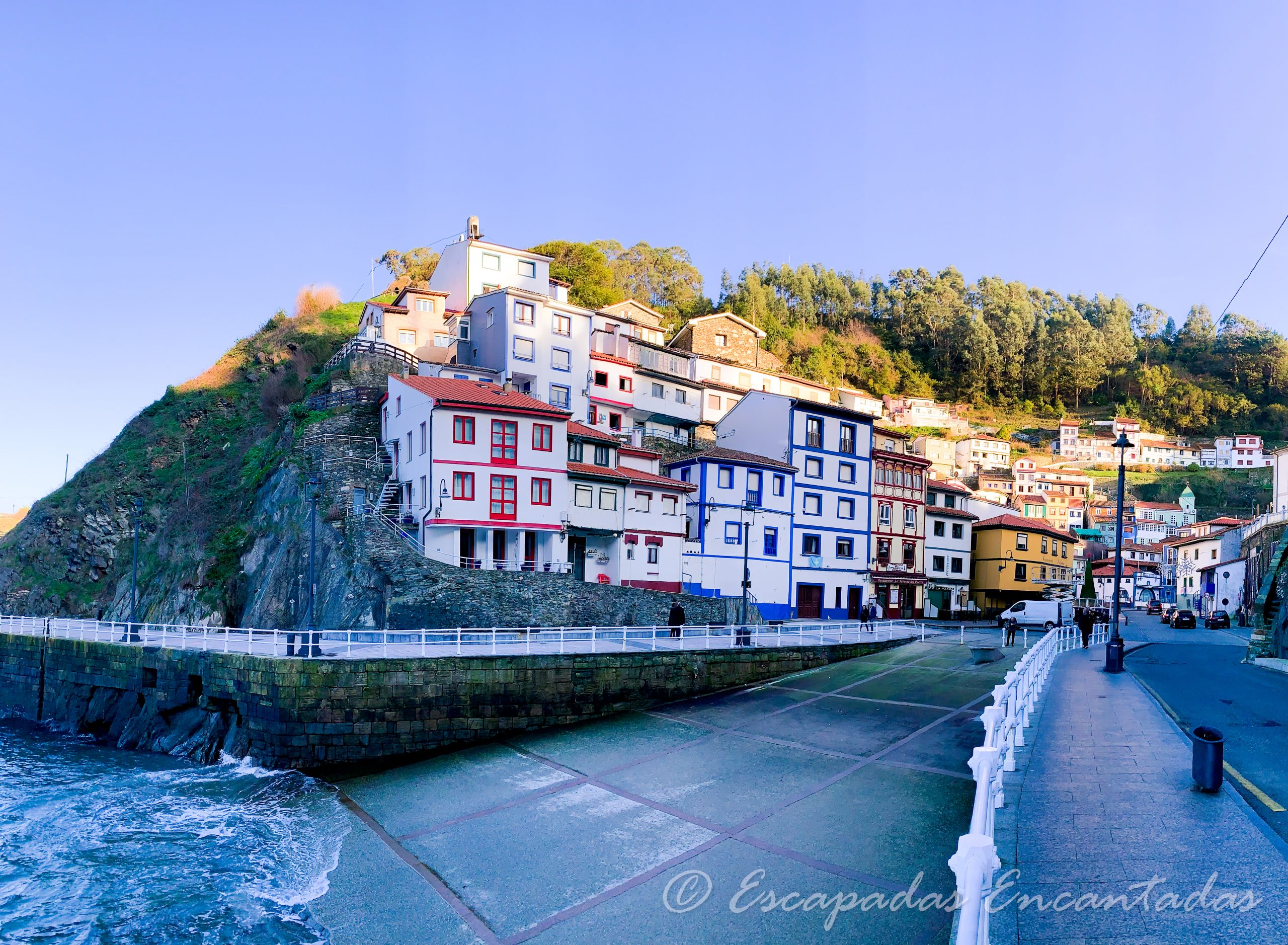 Cudillero desde el mar