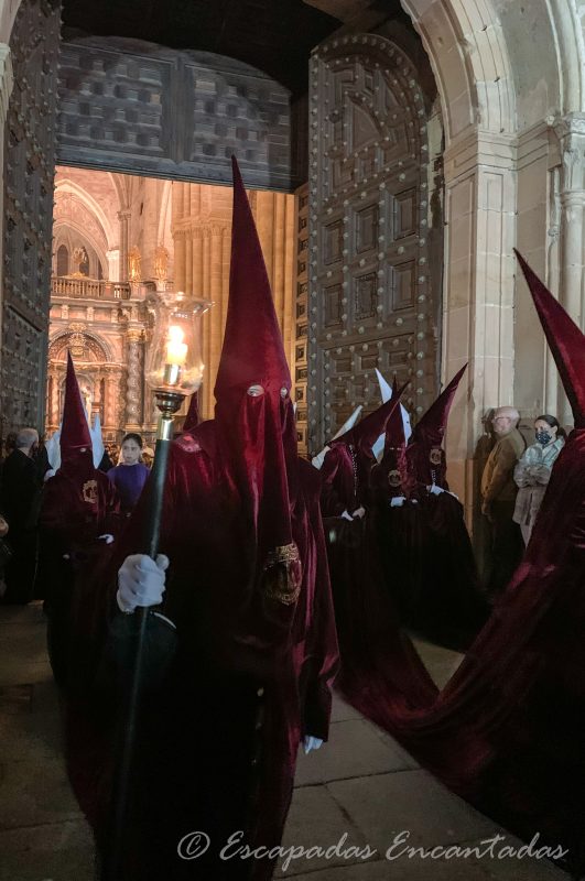 Capuchones Viernes Santo en Sigüenza