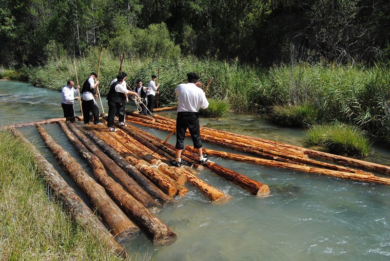 Gancheros en el río Cabriel