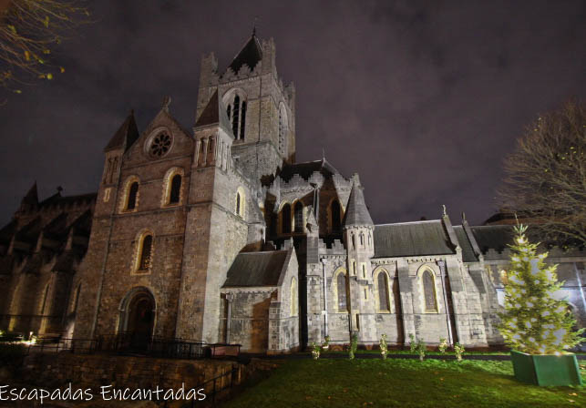 Catedral de Dublín de noche