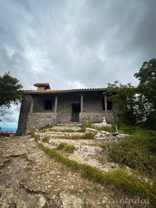 Ermita San Pedro de Atxarre